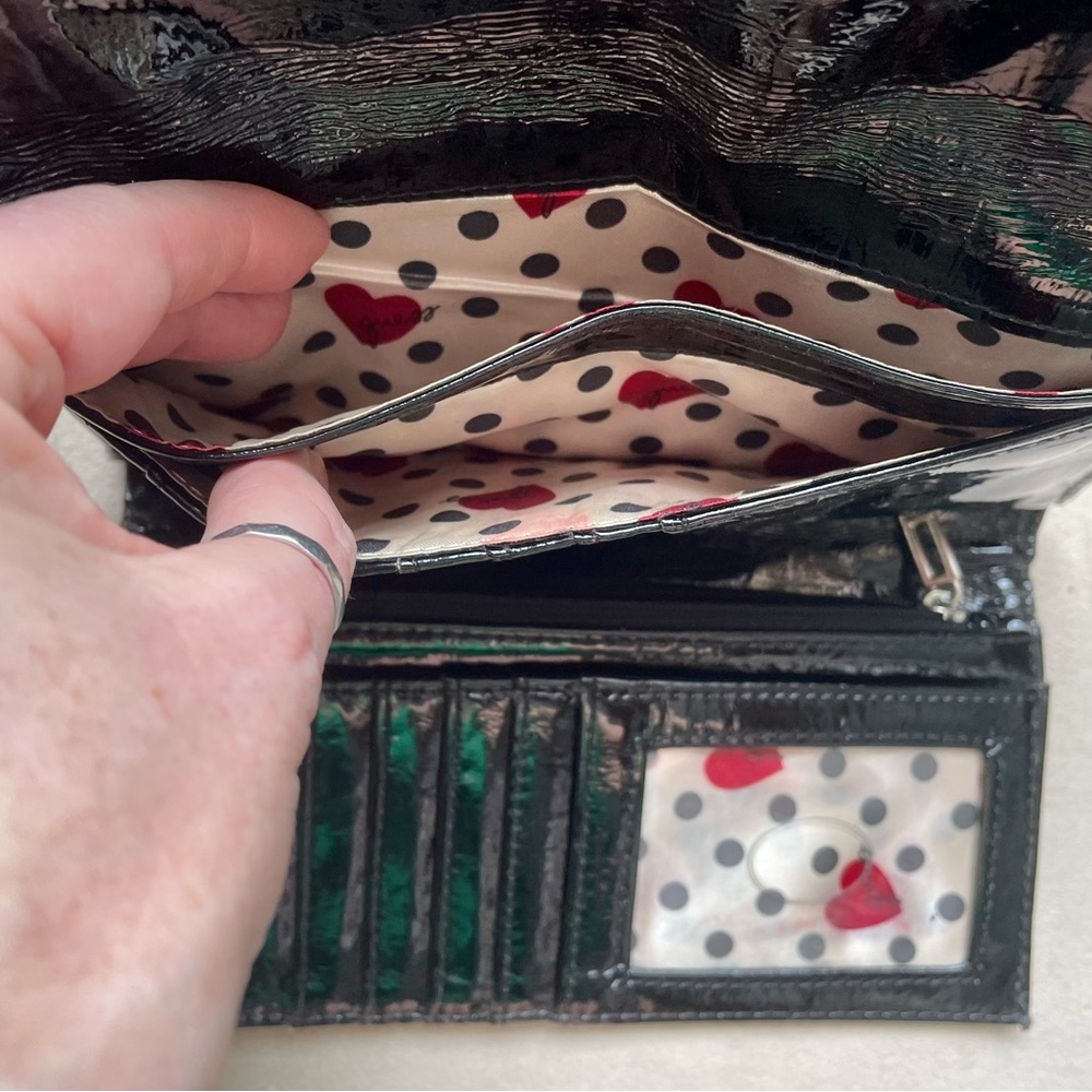 Guess sequin front wallet - Picture 6 of 8